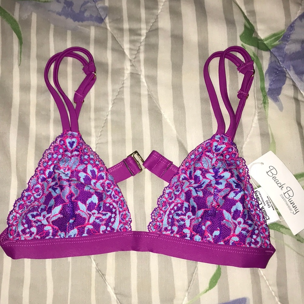 Beach Bunny XS bikini top only